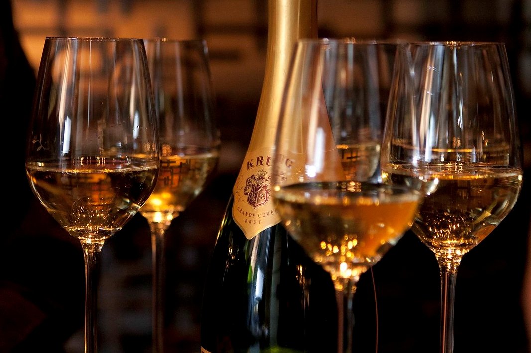 Champagne Pour L Ancien Consultant Du g