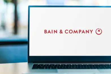 Acquisitions en série chez Bain & Company