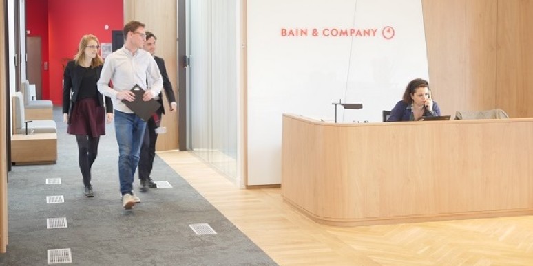 HEC : Bain souffle à l’oreille du nouveau DG