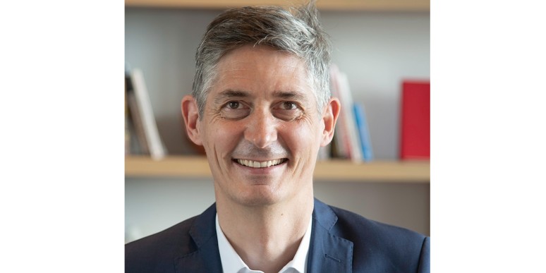 Un pied chez Bain, un autre dans le monde des start-ups
