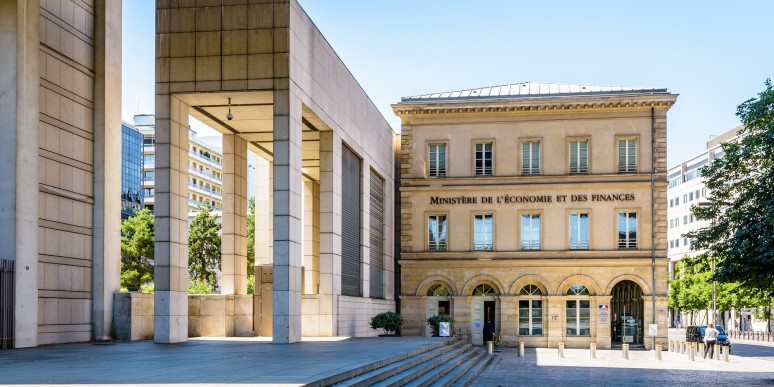 « Cinq heures de travail par livrable » : sur la transparence, l’État cale