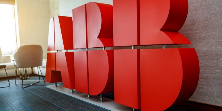 Le géant suisse ABB refuse les consultants