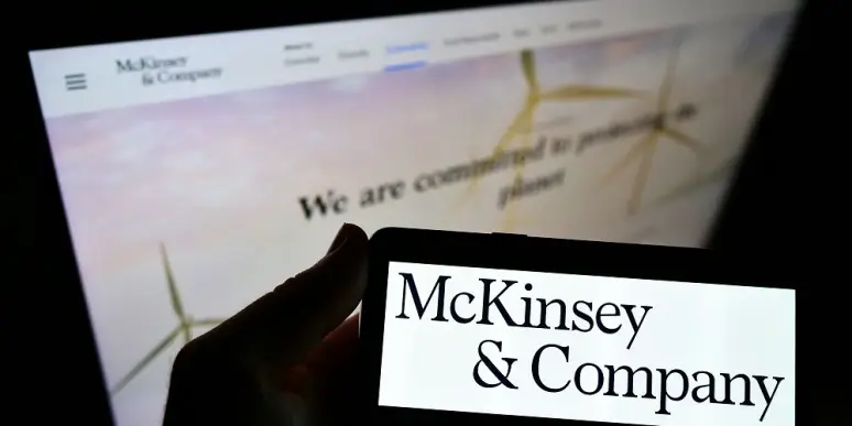 Un siège pour deux : ligne droite finale dans l’élection du patron monde de McKinsey
