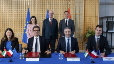 sommet-choose-francecreation-joint-venture-ia-en-europecf-pmp-strategy