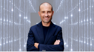 christopher-mcloughlinex-leknv-directeur-pole-documentaires-canal-1