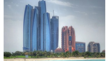 abu-dhabirv-contre-un-ancien-associekearney