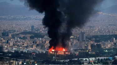 siege-de-la-television-detat-iranienne-en-feu-a-teheranavash-mediacreative-commons