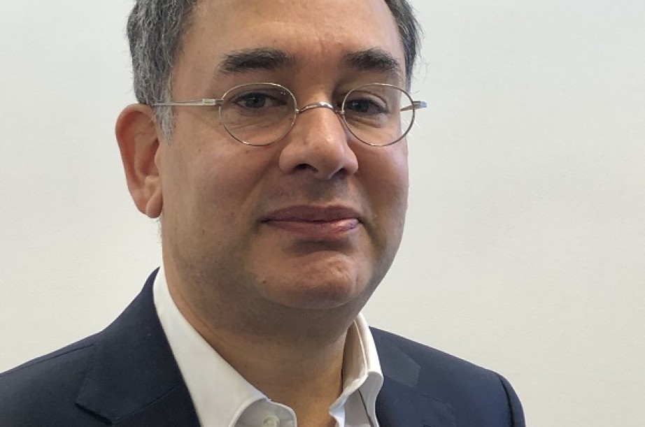 Aller-retour Kearney-Accenture Strategy